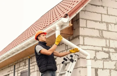 Pose et remplacement de gouttières à Jouaignes